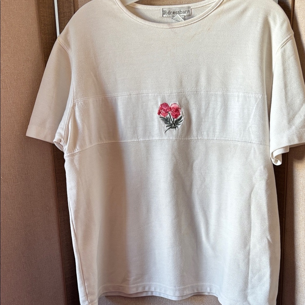 FINAL MARKDOWN Dressbarn Tee with Pink Floral Detail large